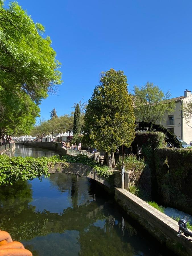 Cote Court Bed & Breakfast LʼIsle-sur-la-Sorgue Exterior foto