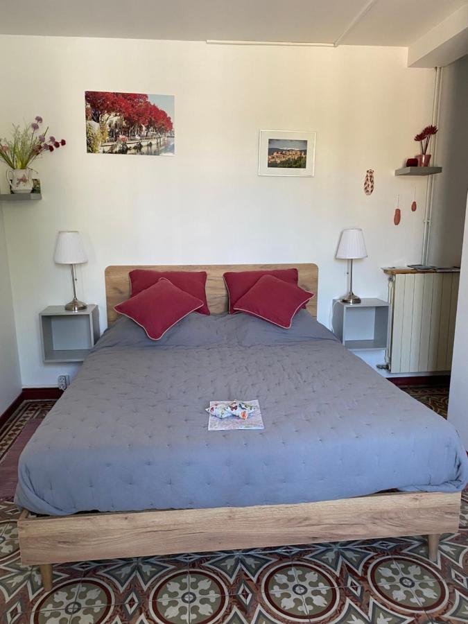 Cote Court Bed & Breakfast LʼIsle-sur-la-Sorgue Exterior foto
